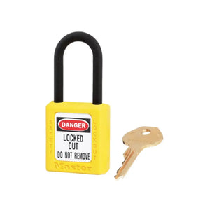 Candado Dieléctrico 406 Master Lock Amarillo Underwork.cl