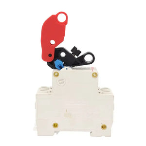 Bloqueo de Breaker con Tuerca Ajustable CBL 41  instalado en disyuntor eléctrico Underwork.cl