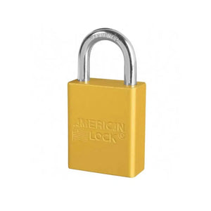 Candado dorado American Lock para bloqueo y etiquetado Underwork.cl